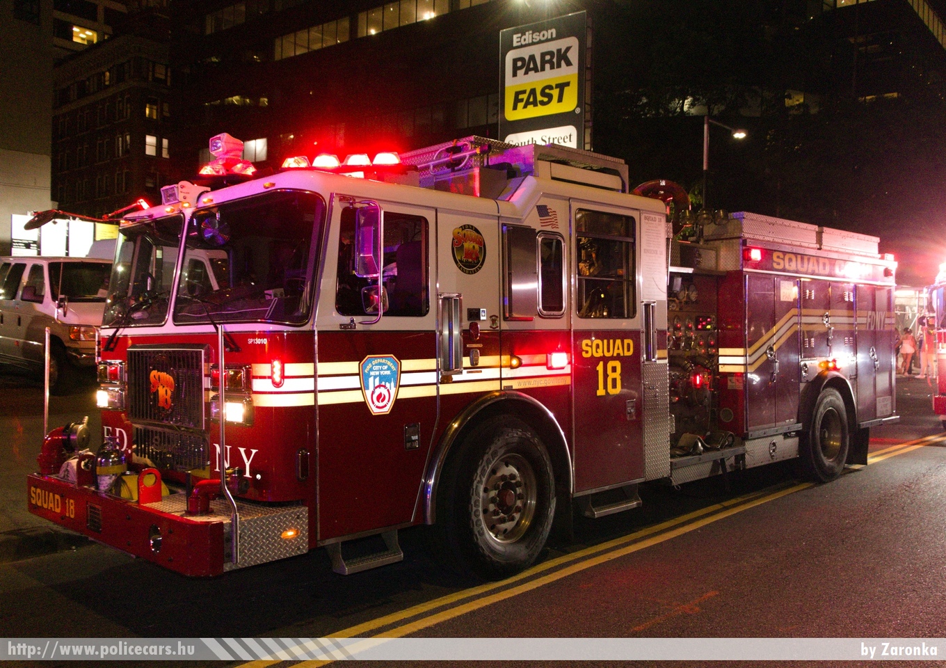 2013 Seagrave 1000/500, New York City Fire Department Squad 18, fotó: Zaronka
Keywords: USA Amerikai Egyesült Államok tûzoltó tûzoltóautó fire firetruck united states