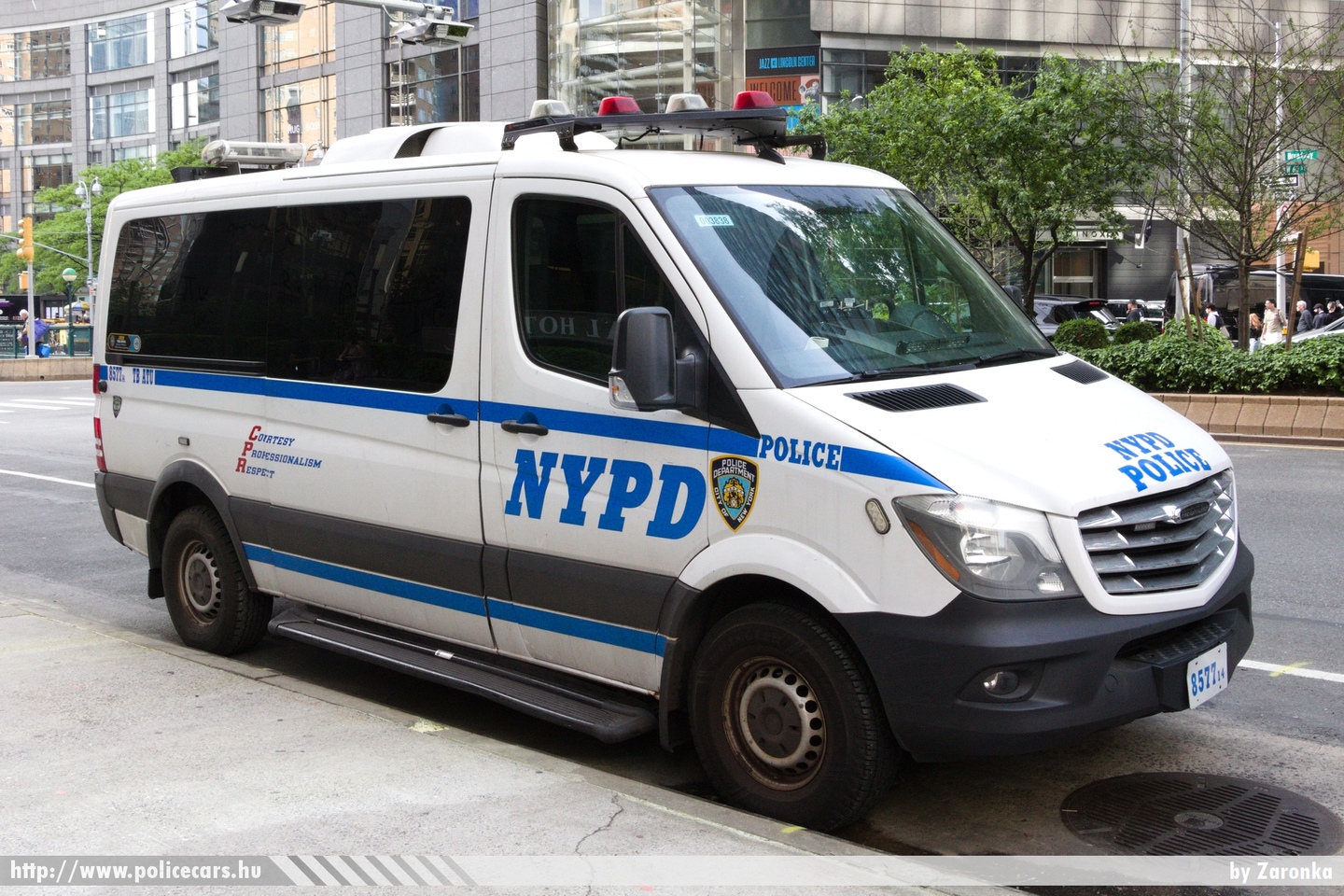 Freightliner Sprinter, New York City Police Department, fotó: Zaronka
Keywords: USA Amerikai Egyesült Államok rendőr rendőrautó rendőrség police policecar united states
