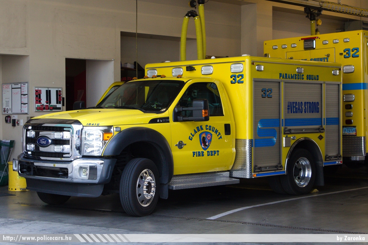 Ford F-550 Super Duty, Clark County Fire Department, Las Vegas, Paramedic Squad 32, fotó: Zaronka
Keywords: USA Amerikai Egyesült Államok tûzoltó tûzoltóautó fire firetruck united states