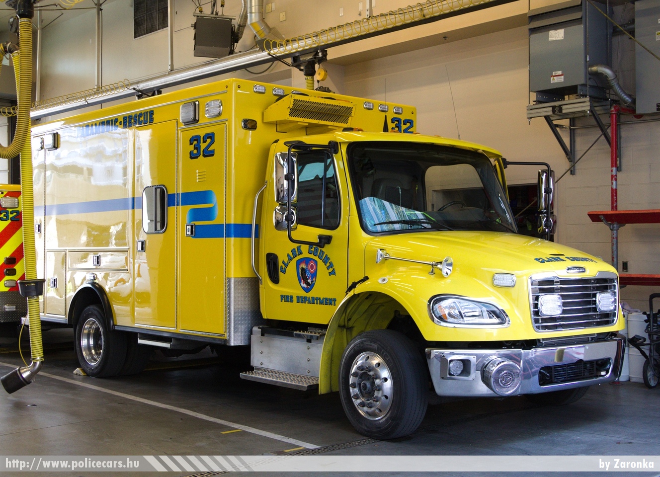 Freightliner M2 106, Clark County Fire Department, Las Vegas, Paramedic Rescue 32, fotó: Zaronka
Keywords: USA Amerikai Egyesült Államok tûzoltó tûzoltóautó fire firetruck united states mentő mentőautó ambulance