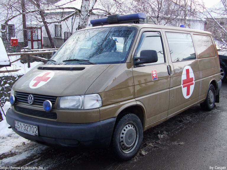 Volkswagen Transporter T4, fotó: Casper
Keywords: Szlovákia szlovák mentő mentőautó katonai Slovakia slovakian ambulance military