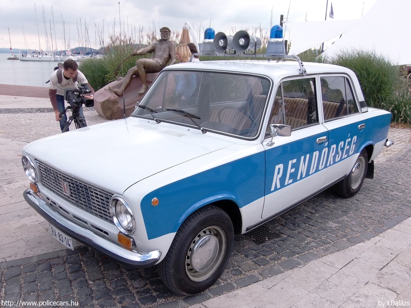 Lada VAZ 2101, fotó: LBalázs
Keywords: rendőr rendőrautó rendőrség magyar Magyarország RA83-14 veterán