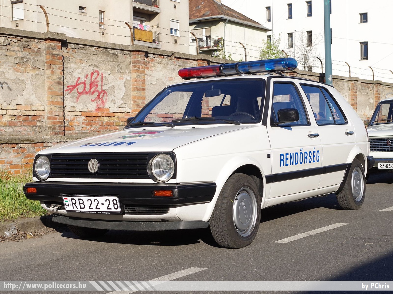 Volkswagen Golf II, fotó: PChris
Keywords: rendőr rendőrautó rendőrség magyar Magyarország police policecar Hungary hungarian RB22-28