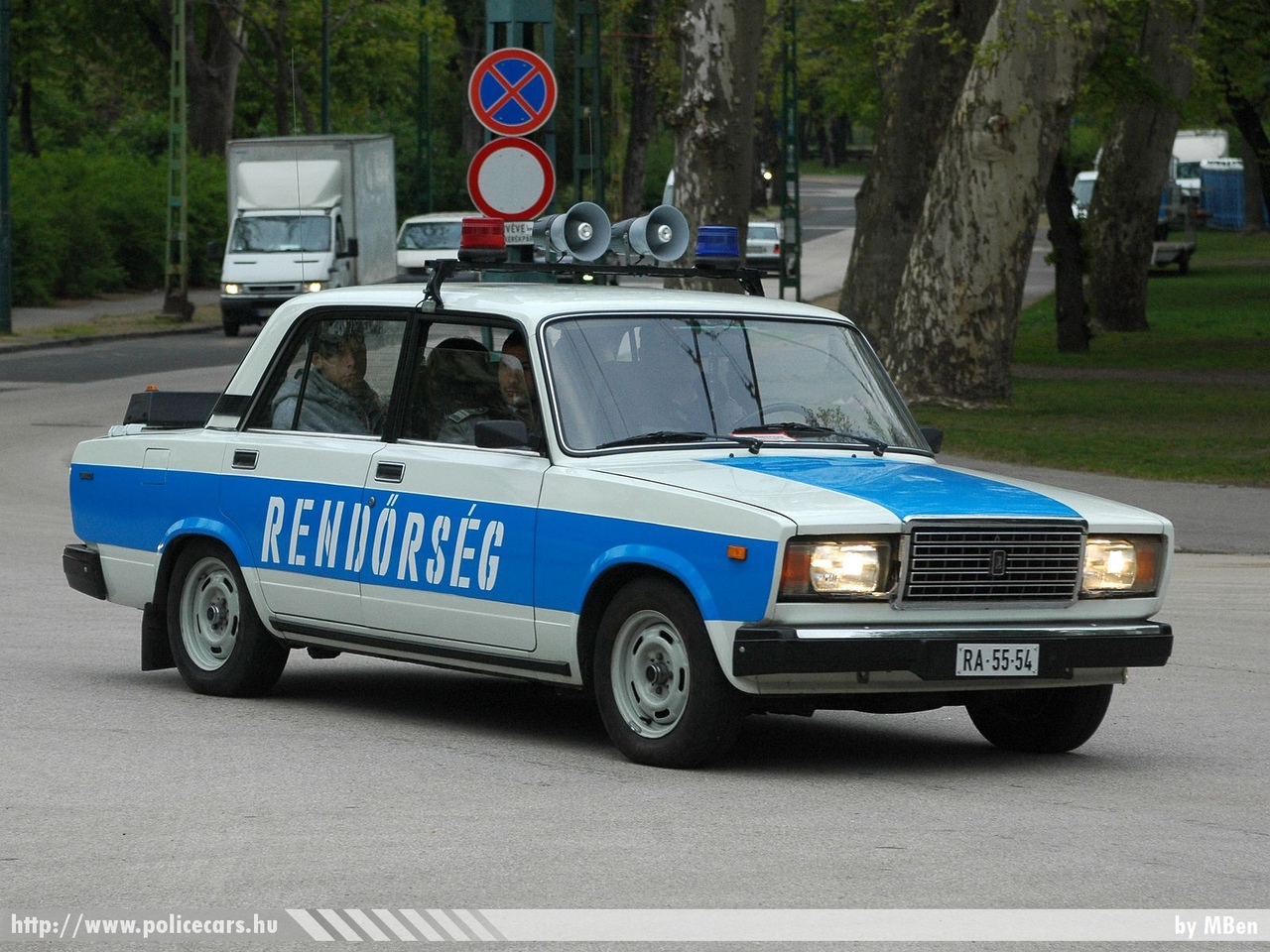 Lada VAZ 2107, fotó: MBen
Keywords: rendőrautó rendőrség rendőr magyar Magyarország RA55-54