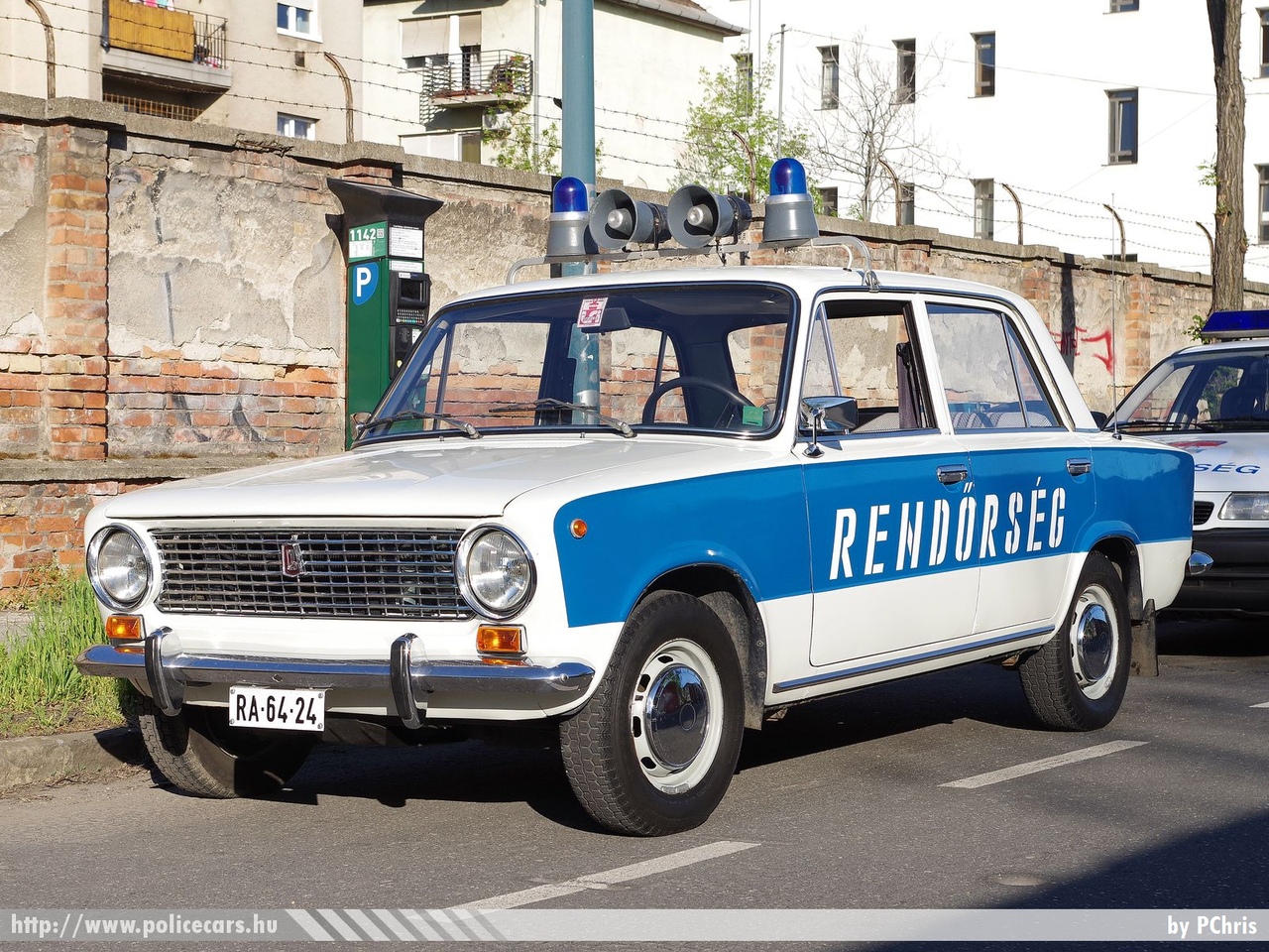 Lada VAZ 2101, fotó: PChris
Keywords: rendőrautó rendőrség rendőr magyar Magyarország RA64-24