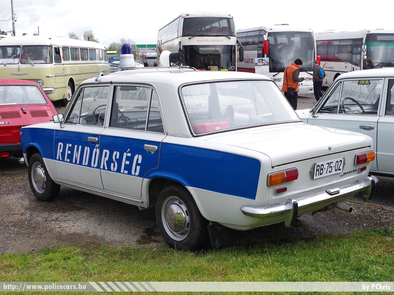 Lada VAZ 2101, fotó: PChris
Keywords: rendőrség rendőr rendőrautó magyar Magyarország hungarian Hungary police policecar RB75-02