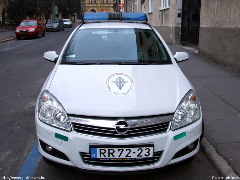 Opel Astra H, Vám- és Pénzügyõrség, fotó: Gzozzo pictures
Keywords: vám magyar Magyarország NAV VPOP pénzügyőrség RR72-23 Hungary hungarian customs
