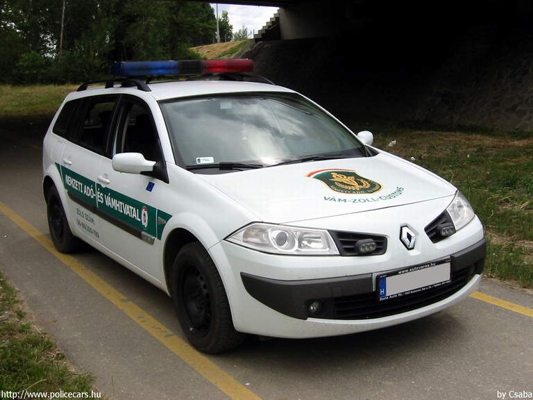 Renault Megane, Nemzeti Adó- és Vámhivatal, fotó: Csaba
Keywords: vám magyar Magyarország NAV VPOP pénzügyőrség Hungary hungarian customs