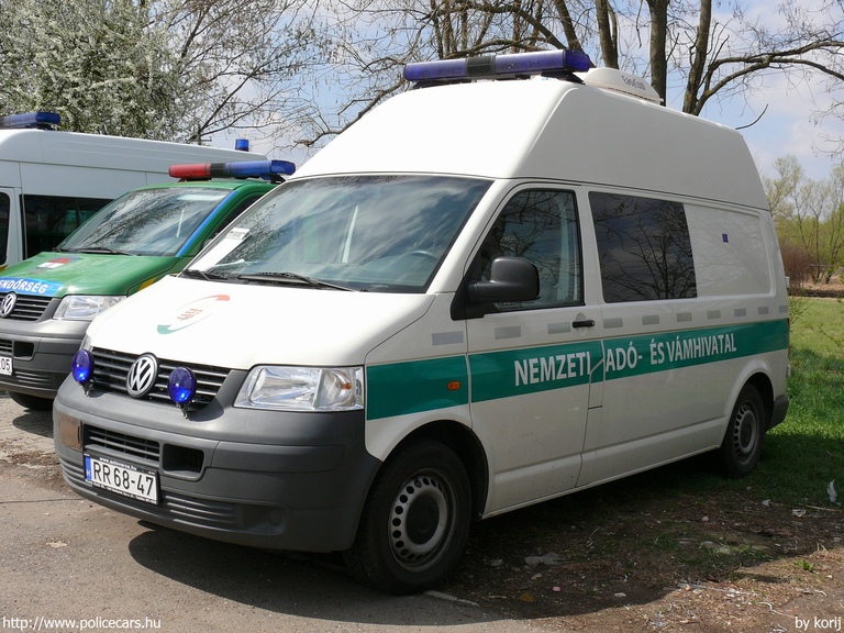 Volkswagen Transporter T5, Nemzeti Adó- és Vámhivatal, fotó: korij
Keywords: vám magyar Magyarország NAV VPOP pénzügyőrség RR68-47 Hungary hungarian customs