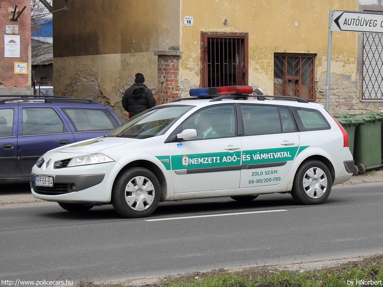 Renault Megane, Nemzeti Adó- és Vámhivatal, fotó: HNorbert
Keywords: vám magyar Magyarország NAV VPOP pénzügyőrség RR68-84 Hungary hungarian customs