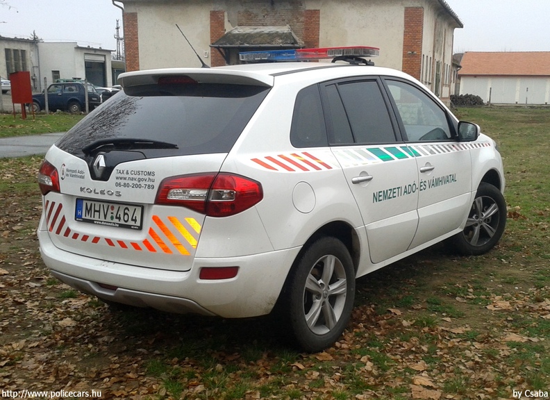 Renault Koleos, Nemzeti Adó- és Vámhivatal, fotó: Csaba
Keywords: vám magyar Magyarország NAV VPOP pénzügyőrség MHV-464 Hungary hungarian customs