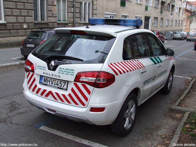 Renault Koleos, Nemzeti Adó- és Vámhivatal, fotó: Gzozzo pictures
Keywords: vám magyar Magyarország NAV VPOP pénzügyőrség MHV-457 Hungary hungarian customs