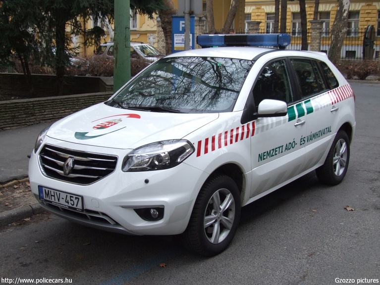 Renault Koleos, Nemzeti Adó- és Vámhivatal, fotó: Gzozzo pictures
Keywords: vám magyar Magyarország NAV VPOP pénzügyőrség MHV-457 Hungary hungarian customs