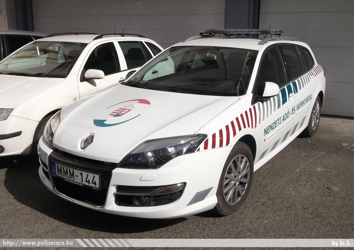 Renault Laguna, Nemzeti Adó- és Vámhivatal, fotó: Sz.S.
Keywords: vám magyar Magyarország NAV VPOP pénzügyőrség Hungary hungarian customs MMM-144