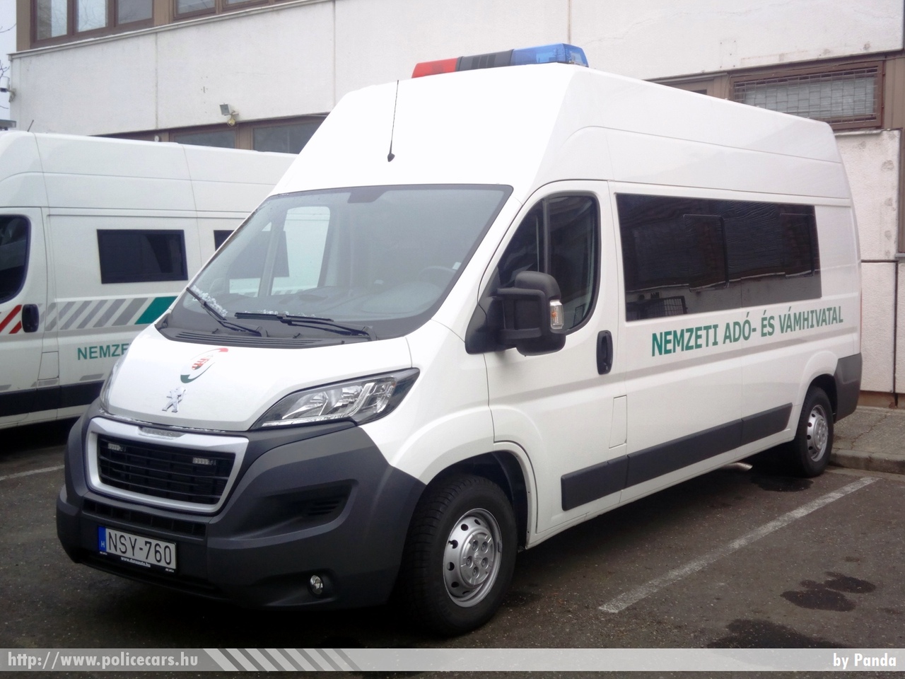 Peugeot Boxer, Nemzeti Adó- és Vámhivatal, fotó: Panda
Keywords: vám magyar Magyarország NAV VPOP pénzügyőrség Hungary hungarian customs NSY-760