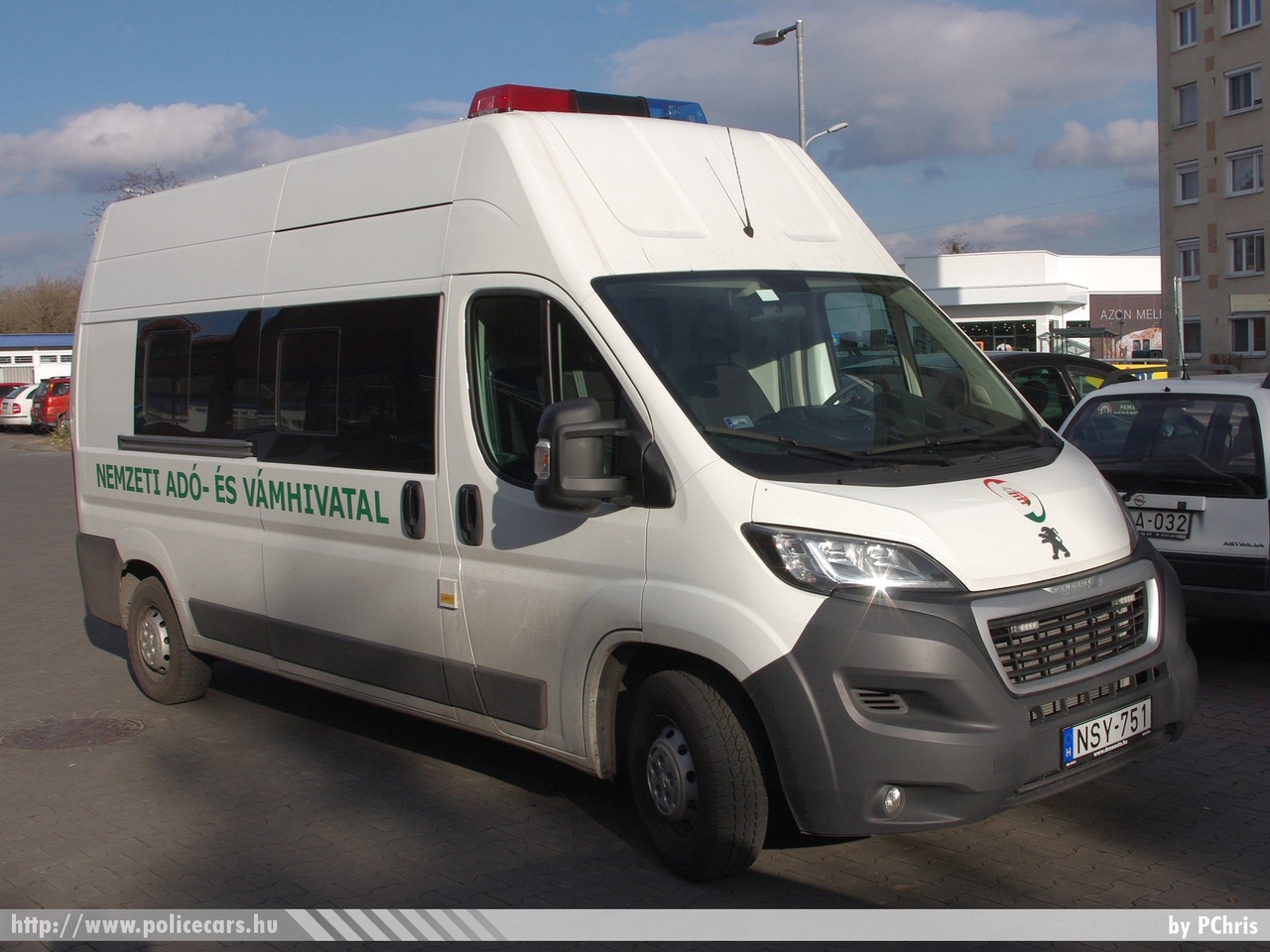 Peugeot Boxer, Nemzeti Adó- és Vámhivatal, fotó: PChris
Keywords: vám magyar Magyarország NAV VPOP pénzügyőrség Hungary hungarian customs NSY-751