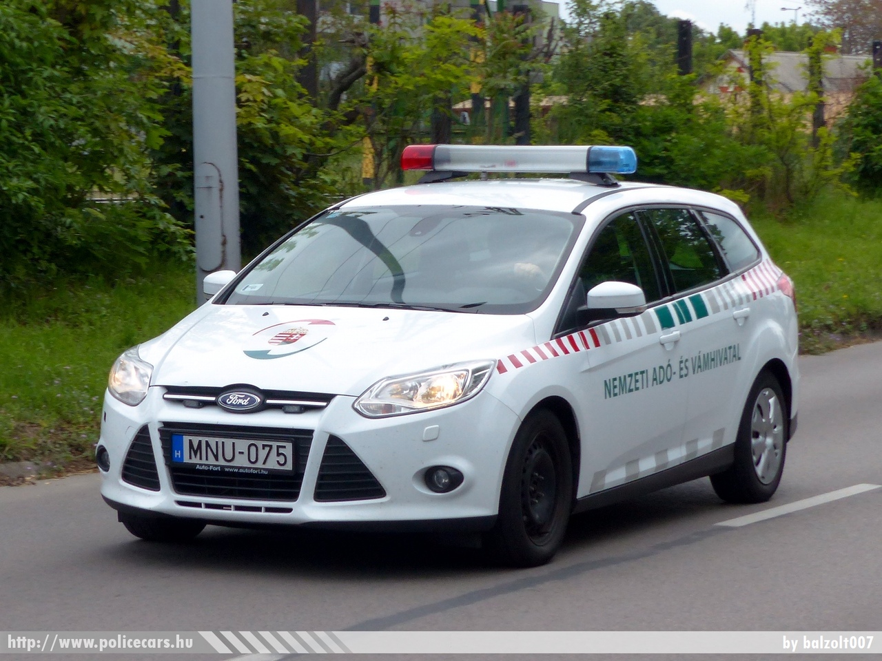 Ford Focus, Nemzeti Adó- és Vámhivatal, fotó: PChris
Keywords: vám magyar Magyarország NAV VPOP pénzügyőrség Hungary hungarian customs MNU-075