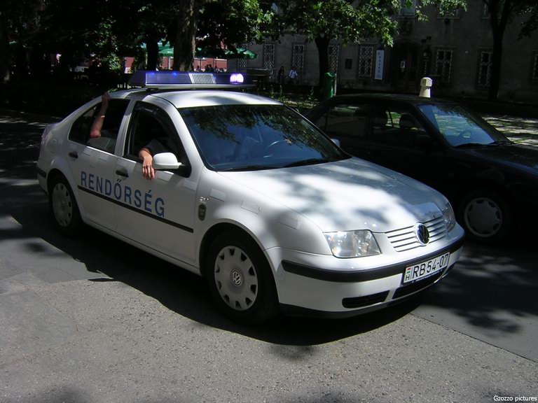 Volkswagen Bora, fotó: Gzozzo pictures
Keywords: rendőrség rendőr rendőrautó magyar Magyarország RB54-07