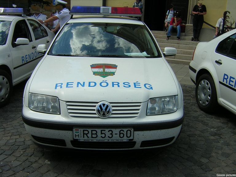 Volkswagen Bora, fotó: Gzozzo pictures
Keywords: rendőrség rendőr rendőrautó magyar Magyarország RB53-60