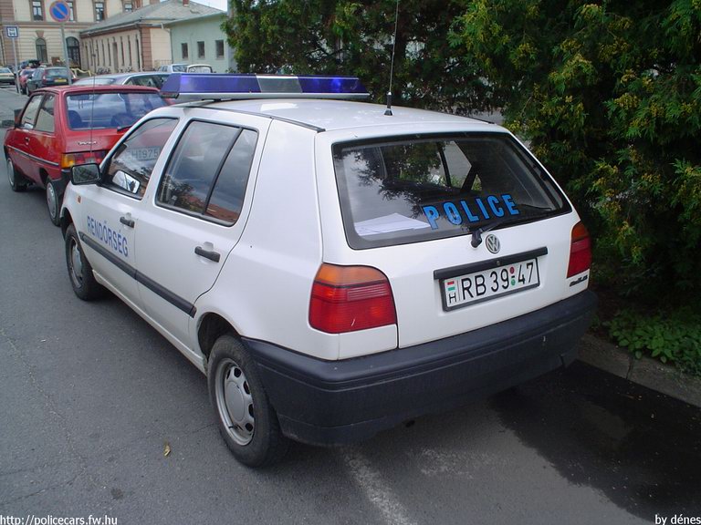 Volkswagen Golf III, fotó: dénes
Keywords: rendőrség rendőr rendőrautó magyar Magyarország RB39-47