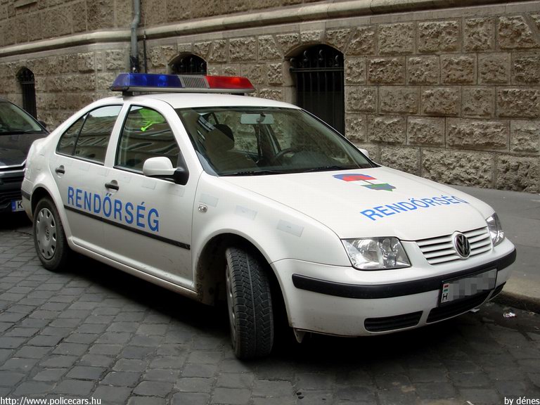Volkswagen Bora, fotó: dénes
Keywords: rendőrség rendőr rendőrautó magyar Magyarország 