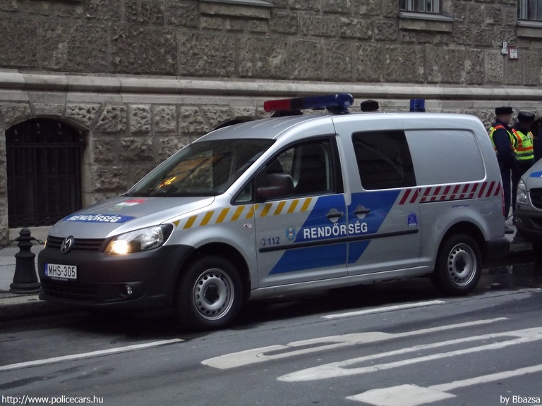 Volkswagen Caddy, fotó: Bbazsa
Keywords: rendőr rendőrautó rendőrség magyar Magyarország MHS-305