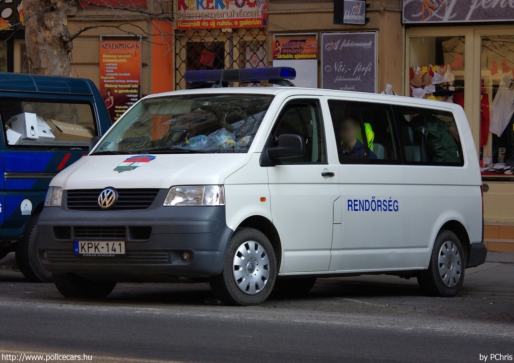 Volkswagen Transporter T5, fotó: PChris
Keywords: rendőr rendőrautó rendőrség magyar Magyarország KPK-141
