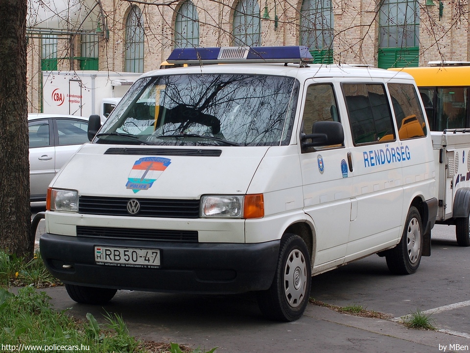 Volkswagen Transporter T4, fotó: MBen
Keywords: rendőrautó rendőrség rendőr magyar Magyarország RB50-47 police hungarian Hungary