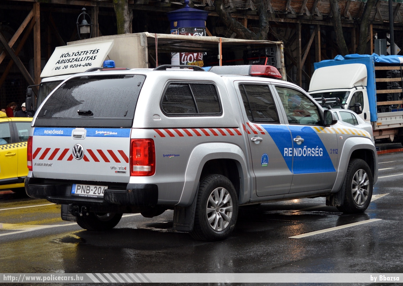 Volkswagen Amarok V6 TDI 4Motion, fotó: Bbazsa
Keywords: PNB-204 rendőr rendőrautó rendőrség magyar Magyarország Hungary hungarian police policecar készenléti