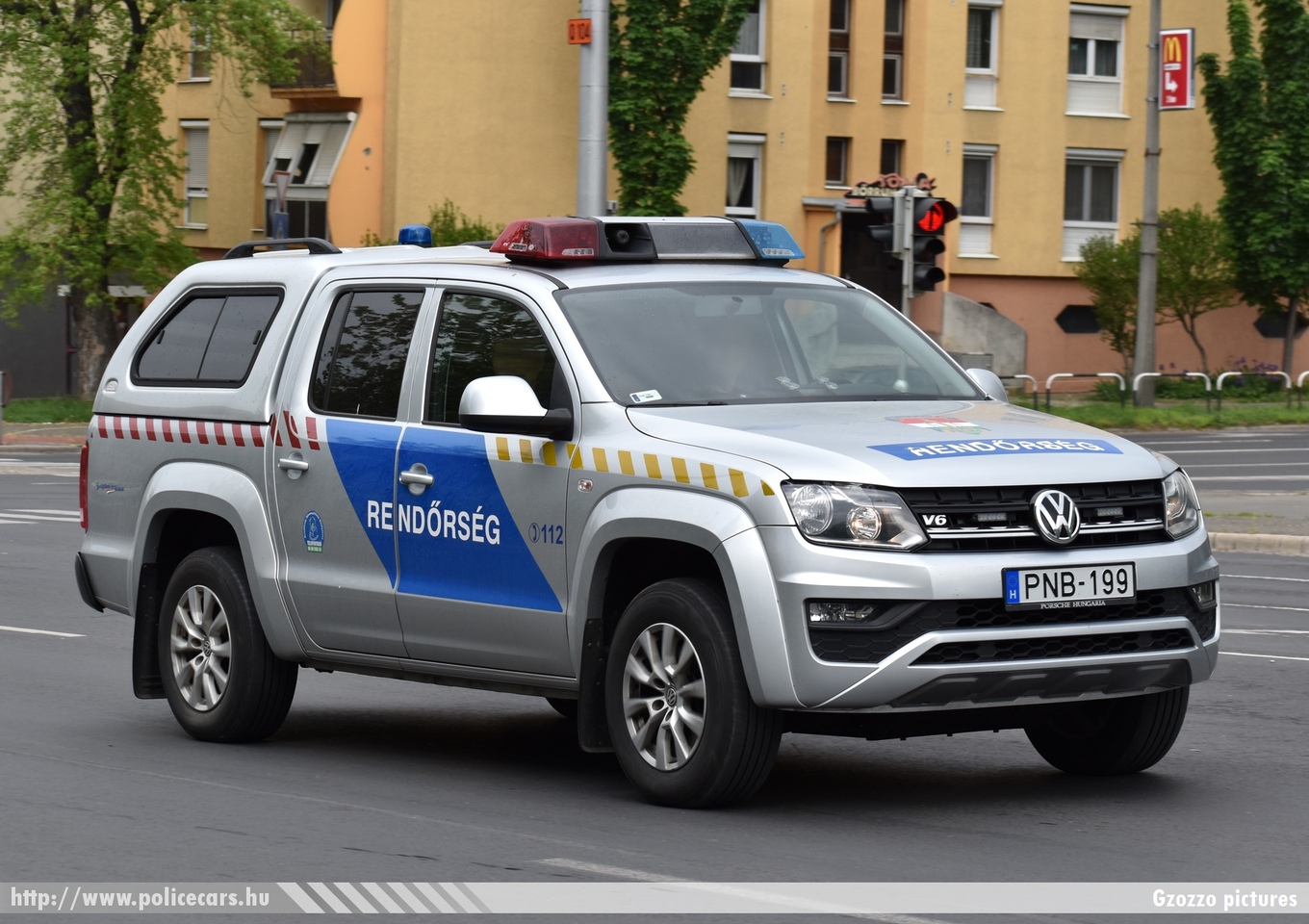 Volkswagen Amarok V6 TDI 4Motion, fotó: Gzozzo pictures
Keywords: rendőr rendőrautó rendőrség magyar Magyarország police policecar Hungary hungarian PNB-199