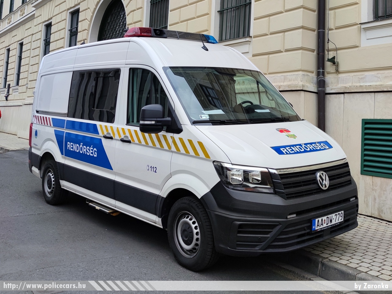 Volkswagen Crafter, fotó: Zaronka
Keywords: rendőr rendőrautó rendőrség magyar Magyarország Hungary hungarian police policecar AADW-779