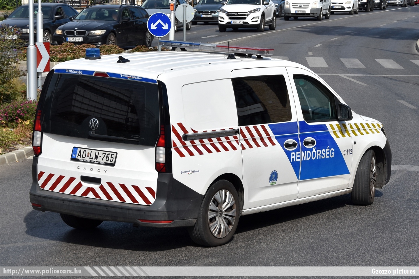 Volkswagen Caddy, fotó: Gzozzo pictures
Keywords: rendőr rendőrautó rendőrség magyar Magyarország Hungary hungarian police policecar AOLW-765