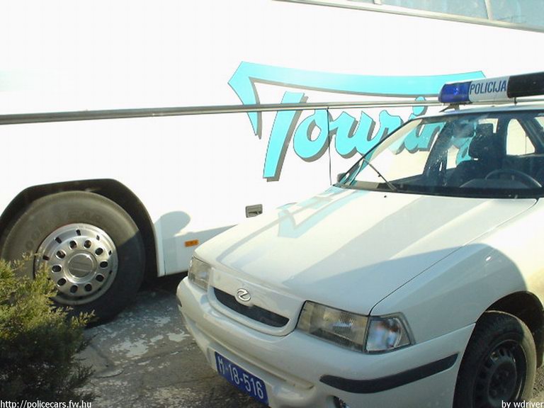 Yugo Florida, fotó: wdriver
Keywords: Szerb szerbia rendőrség rendőrautó rendőr Serbia serbian police policecar