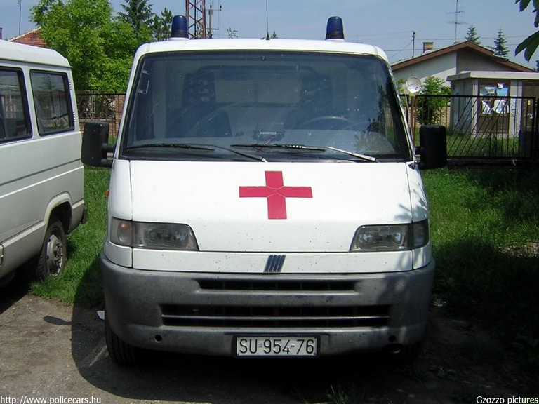 Fiat Ducato, fotó: Gzozzo pictures
Keywords: Szerb szerbia mentőautó mentő serbian Serbia ambulance