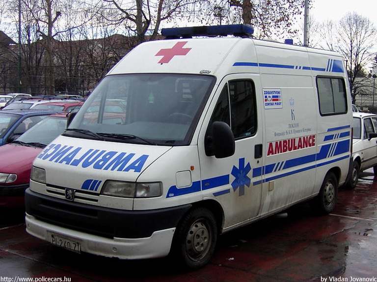 Peugeot, fotó: Vladan Jovanovic
Keywords: Szerb szerbia mentőautó mentő serbian Serbia ambulance