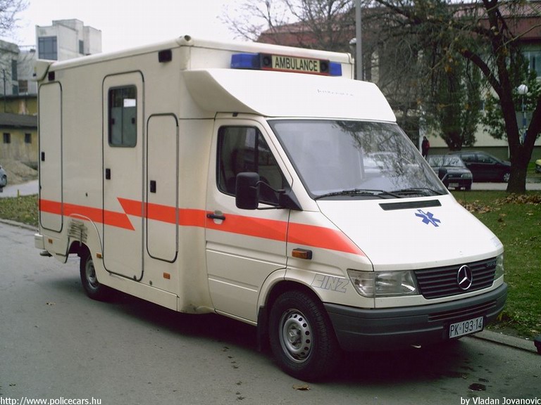 Mercedes Sprinter, fotó: Vladan Jovanovic
Keywords: Szerb szerbia mentőautó mentő serbian Serbia ambulance