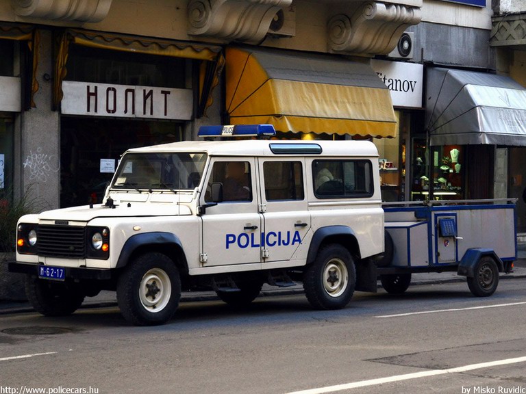 Land Rover Defender, fotó: Misko Ruvidic
Keywords: Szerb szerbia rendőrautó rendőr rendőrség Serbia serbian police policecar