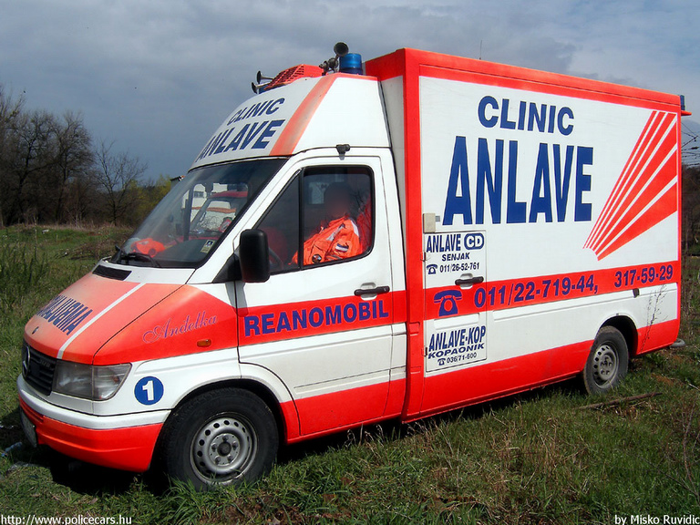 Mercedes Sprinter, fotó: Misko Ruvidic
Keywords: Szerb szerbia mentőautó mentő serbian Serbia ambulance 