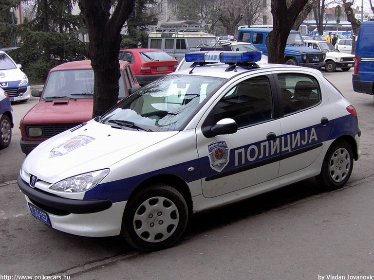 Peugeot 206, fotó: Vladan Jovanovic
Keywords: szerb Szerbia rendőrség rendőr rendőrautó Serbia serbian police policecar