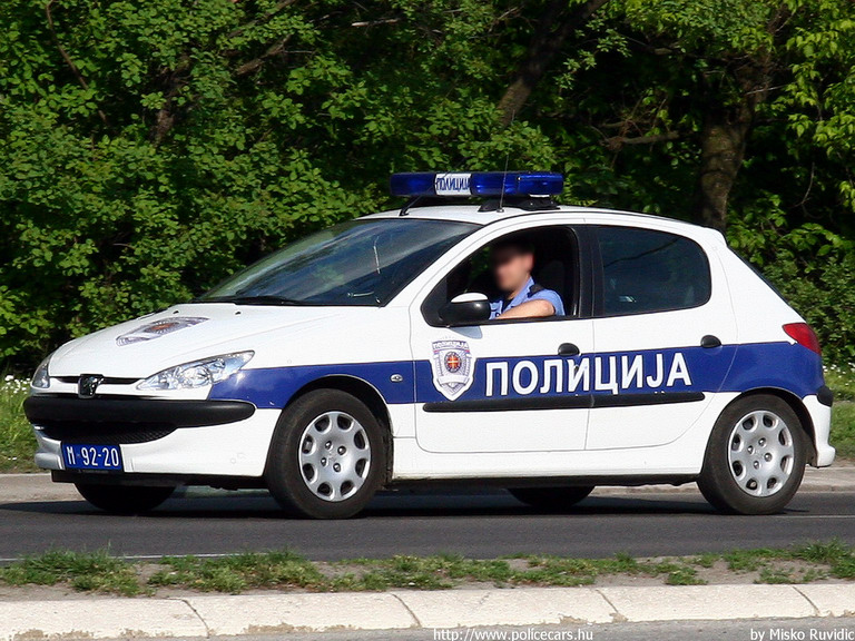 Peugeot 206, fotó: Misko Ruvidic
Keywords: szerb Szerbia rendőr rendőrség rendőrautó Serbia serbian police policecar
