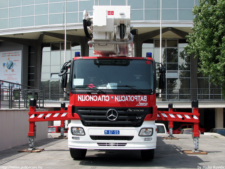 Mercedes Actros 2651, fotó: Misko Ruvidic
Keywords: Szerb szerbia tûzoltóautó tûzoltó Serbia serbian fire firetruck
