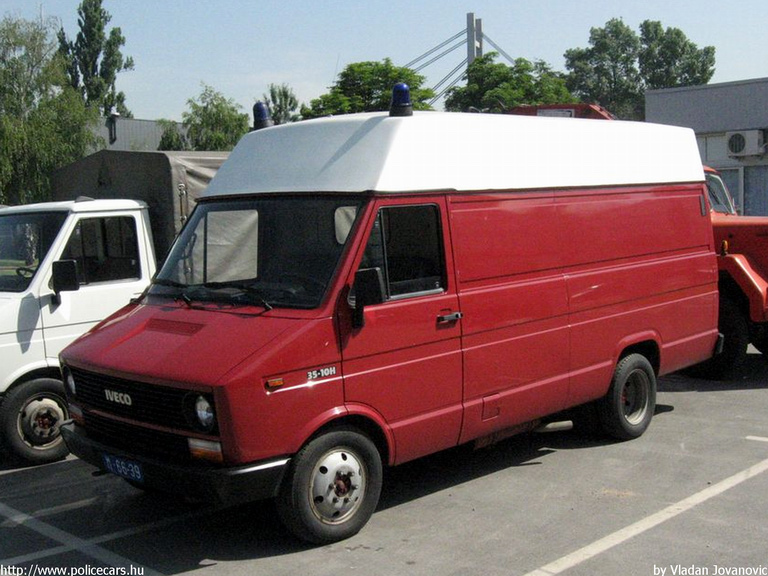 Iveco, fotó: Vladan Jovanovic
Keywords: Szerb szerbia tûzoltóautó tûzoltó Serbia serbian fire firetruck
