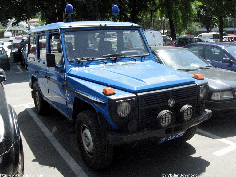 Puch, fotó: Vladan Jovanovic
Keywords: Szerb szerbia rendőr rendőrautó Serbia serbian police policecar rendőrség