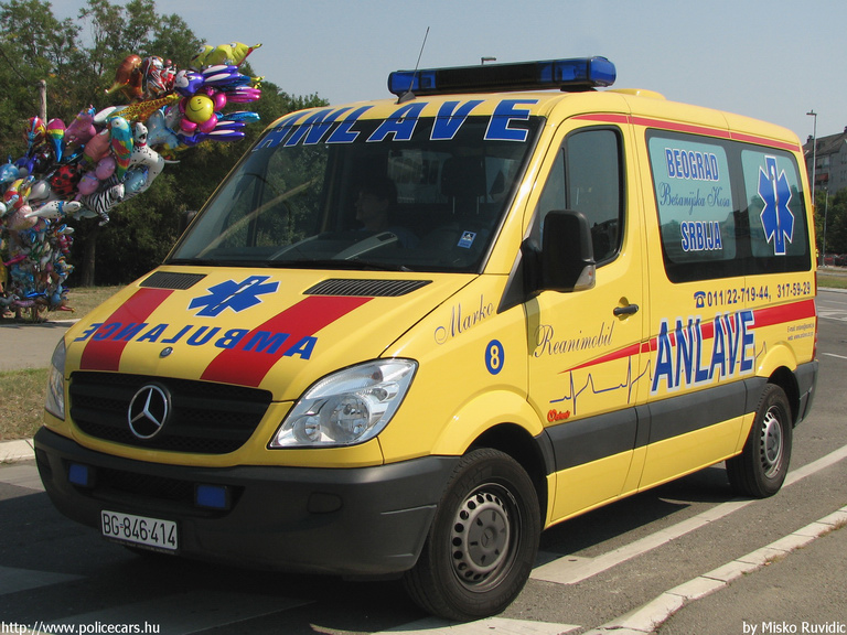 Mercedes Sprinter II, fotó: Misko Ruvidic
Keywords: Szerb szerbia mentőautó mentő serbian Serbia ambulance