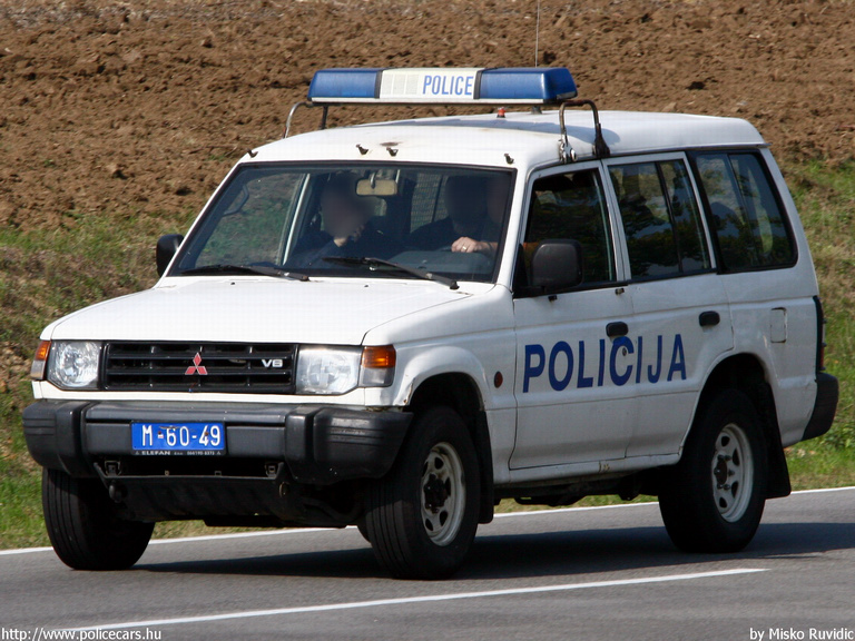 Mitsubishi Pajero, fotó: Misko Ruvidic
Keywords: Szerb szerbia rendőrautó rendőr rendőrség Serbia serbian police policecar