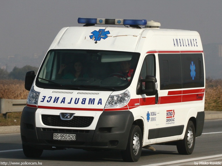Peugeot Boxer, fotó: Misko Ruvidic
Keywords: szerb Szerbia mentő mentőautó serbian Serbia ambulance