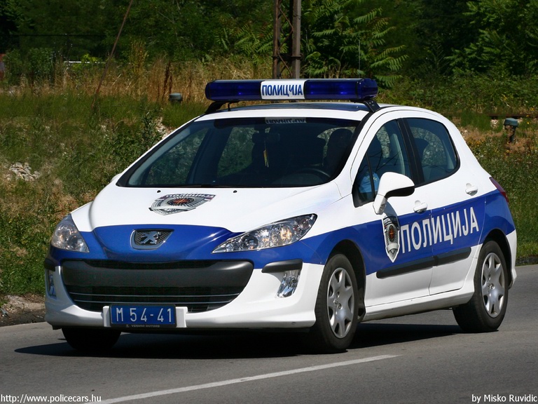 Peugeot 308, fotó: Misko Ruvidic
Keywords: Szerb szerbia rendőrautó rendőr rendőrség M54-41 Serbia serbian police policecar