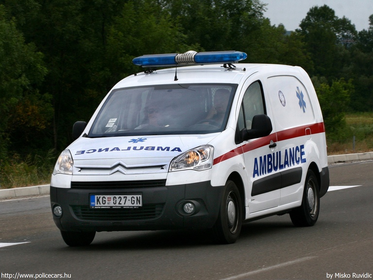 Citroen Berlingo, fotó: Misko Ruvidic
Keywords: szerb Szerbia mentő mentőautó serbian Serbia ambulance