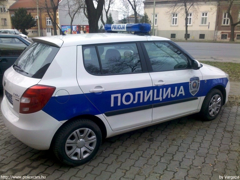 Skoda Fabia II, fotó: Vargapa
Keywords: szerb Szerbia rendőrség rendőr rendőrautó Serbia serbian police policecar