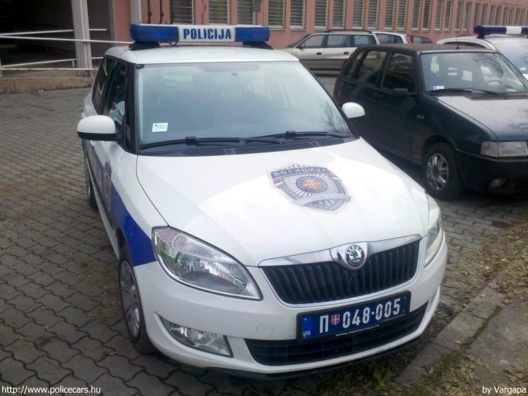 Skoda Fabia II, fotó: Vargapa
Keywords: szerb Szerbia rendőrség rendőr rendőrautó Serbia serbian police policecar